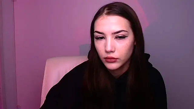 Sandy GG online show from 8, 12, 2024