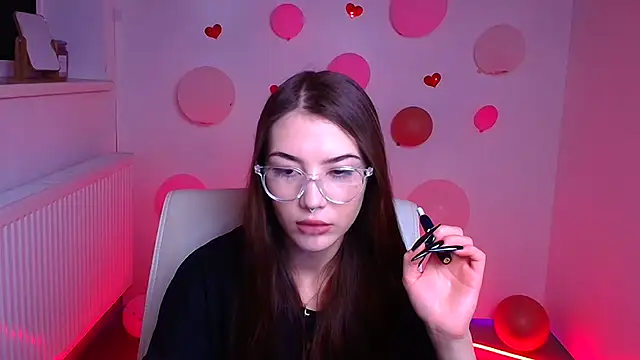 Sandy GG online show from 10, 3, 2025