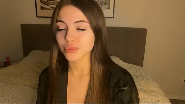 Snapshot of aryamirelle chatting on 31, 10, 2025 aryamirelle online show from 31, 10, 2025