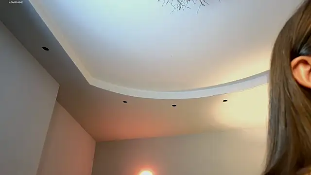 Snapshot of aryamirelle chatting on 2, 2, 2025 aryamirelle online show from 2, 2, 2025