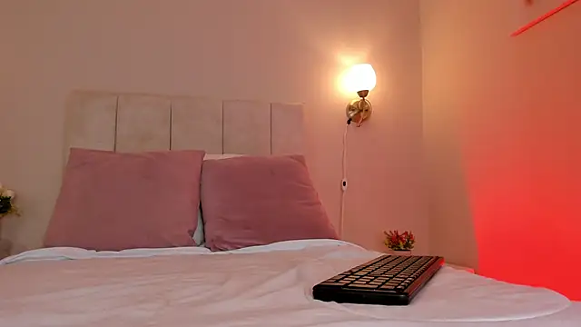 dani skinny  online show from 27, 2, 2025