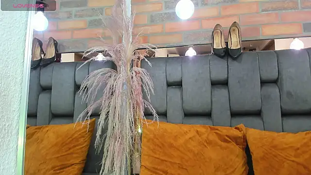 JESSYCORTES online show from 2, 2, 2026