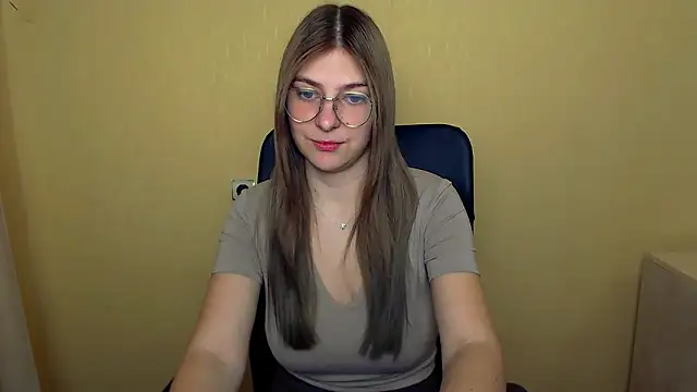 Luna Lush  online show from 11, 10, 2025