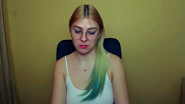 Luna Lush  online show from 14, 1, 2025