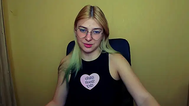 Luna Lush  online show from 13, 1, 2025