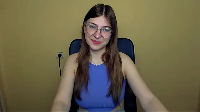 Luna Lush  online show from 4, 4, 2026