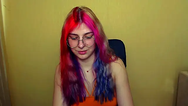 Luna Lush  online show from 25, 2, 2025