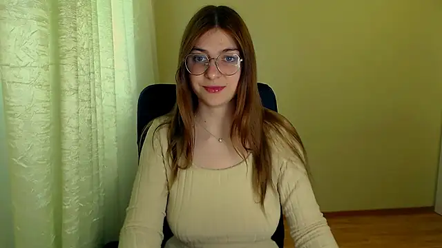 Snapshot of Luna_Lush_ chatting on 10, 6, 2026 Luna Lush online show from 10, 6, 2026