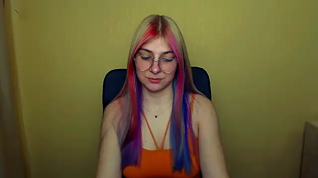 Luna Lush  online show from 19, 3, 2025