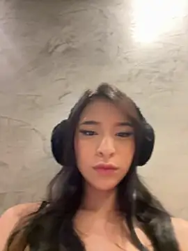 Sarah cam06 online show from 13, 5, 2026