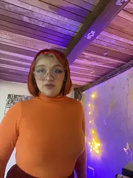 SophiaWeestt99 online show from 2, 11, 2025