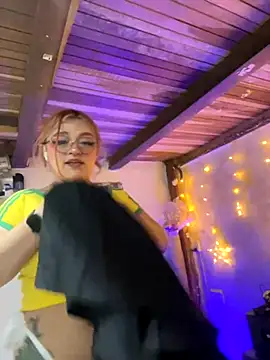 SophiaWeestt99 online show from 12, 11, 2025