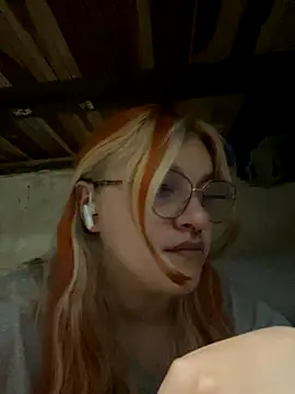 SophiaWeestt99 online show from 13, 9, 2025