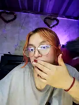 SophiaWeestt99 online show from 9, 3, 2025