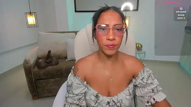 Snapshot of Shantaall_ chatting on 10, 7, 2026 Shantaall online show from 10, 7, 2026