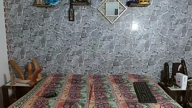 Aynle-toms online show from 19, 11, 2025