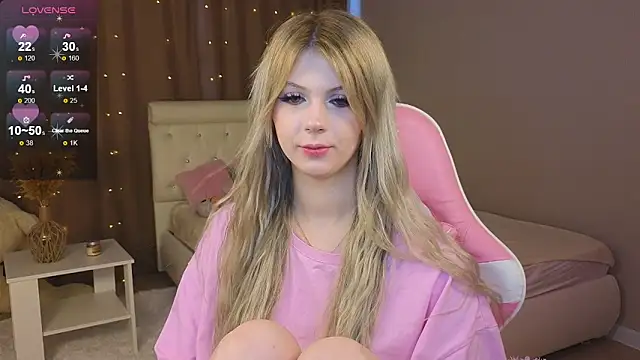 Snapshot of barbieee_b chatting on 2, 3, 2025 barbieee b online show from 2, 3, 2025