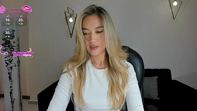 RebeccaHudson online show from 10, 1, 2026