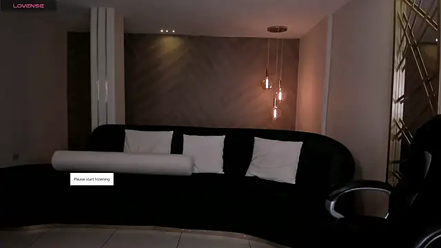 Snapshot of RebeccaHudson chatting on 27, 4, 2026 RebeccaHudson online show from 27, 4, 2026