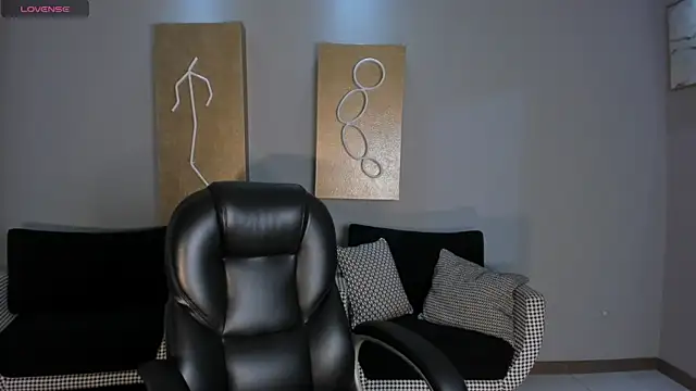 RebeccaHudson online show from 4, 4, 2026