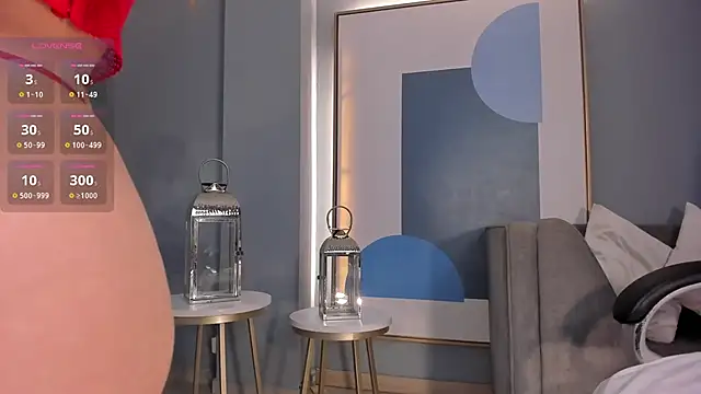 RebeccaHudson online show from 6, 11, 2025