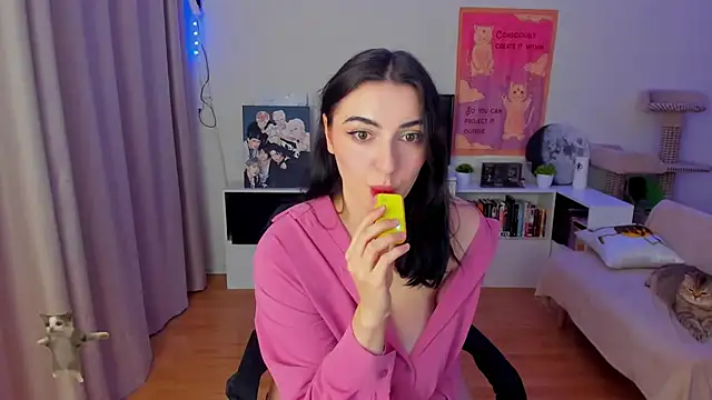 Taste Jennyy online show from 8, 9, 2025