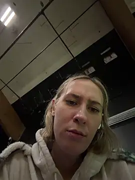 Snapshot of M1ssyk1ssy chatting on 7, 6, 2026 M1ssyk1ssy online show from 7, 6, 2026
