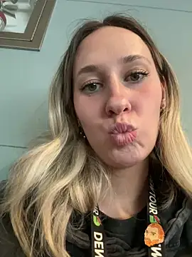 M1ssyk1ssy online show from 24, 12, 2024