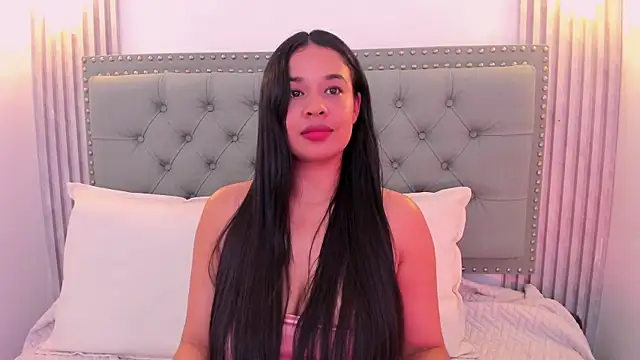 Snapshot of Aitana98_ chatting on 4, 2, 2025 Aitana98 online show from 4, 2, 2025
