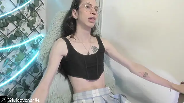 Snapshot of vodkadelulo chatting on 12, 1, 2026 vodkadelulo online show from 12, 1, 2026