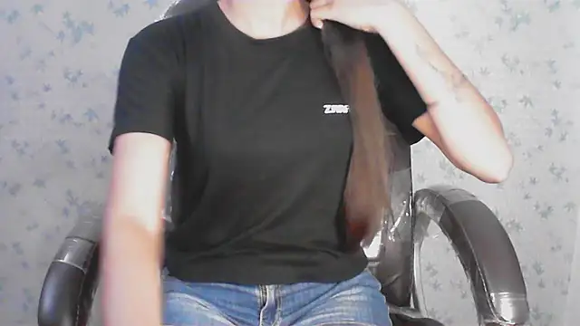 Snapshot of collage_hoty chatting on 29, 5, 2026 collage hoty online show from 29, 5, 2026
