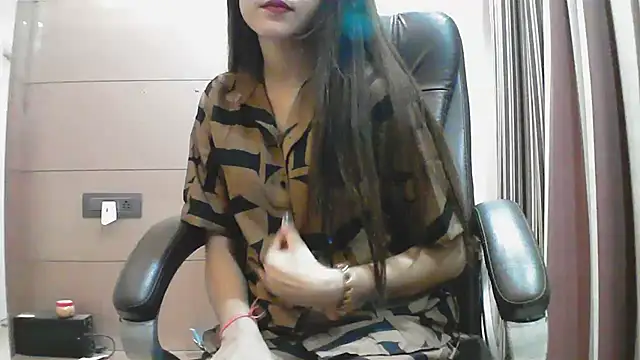 Snapshot of collage_hoty chatting on 10, 10, 2025 collage hoty online show from 10, 10, 2025