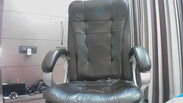 Snapshot of collage_hoty chatting on 19, 11, 2025 collage hoty online show from 19, 11, 2025