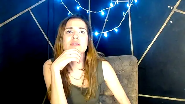 Snapshot of camilawm19 chatting on 2, 4, 2026 camilawm19 online show from 2, 4, 2026