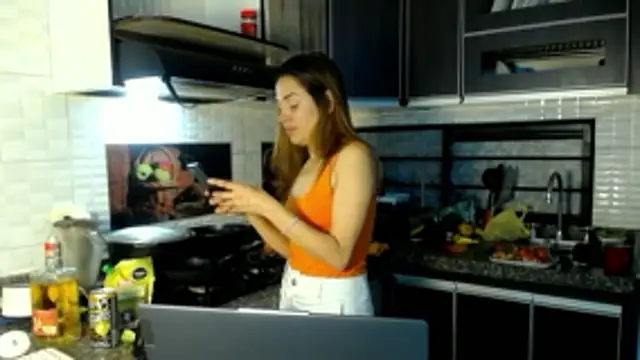 Snapshot of camilawm19 chatting on 12, 4, 2026 camilawm19 online show from 12, 4, 2026