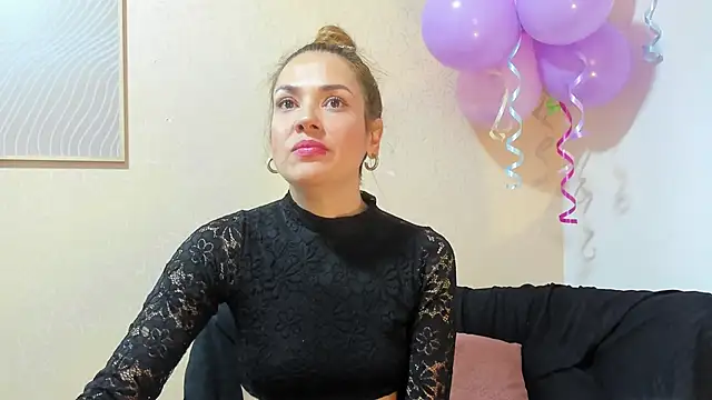 Snapshot of camilawm19 chatting on 20, 3, 2025 camilawm19 online show from 20, 3, 2025