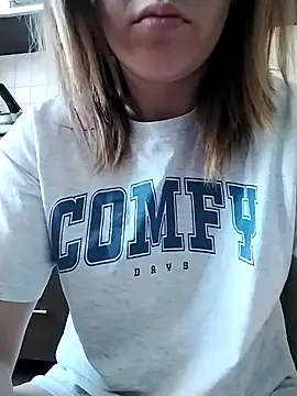 ladyrrr online show from 30, 7, 2026