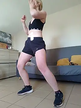 Loujoly modele online show from 3, 2, 2025