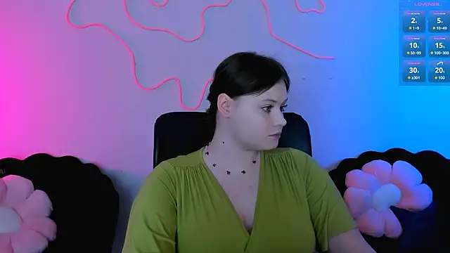 nikole kitt online show from 25, 7, 2026
