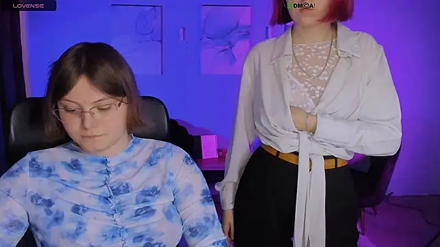 nikole kitt online show from 12, 4, 2026