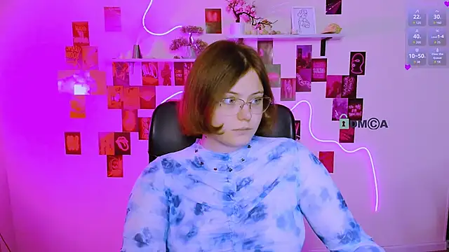 nikole kitt online show from 10, 4, 2026