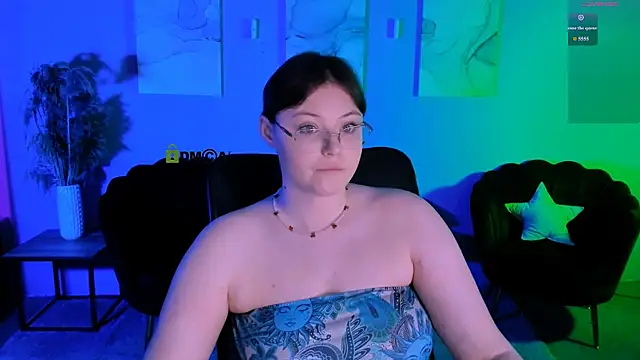 Snapshot of nikole_kitt chatting on 19, 5, 2026 nikole kitt online show from 19, 5, 2026