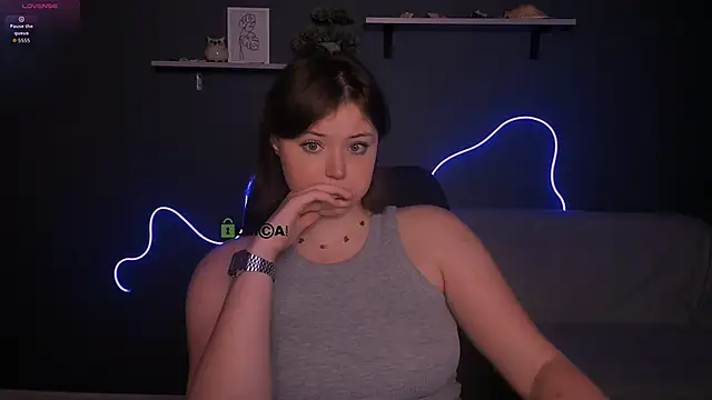 nikole kitt online show from 11, 9, 2025