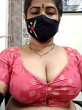 Snapshot of gaurika18 chatting on 27, 6, 2026 gaurika18 online show from 27, 6, 2026