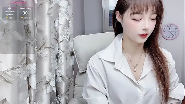 Snapshot of NINIbaby-99 chatting on 23, 11, 2025 NINIbaby-99 online show from 23, 11, 2025