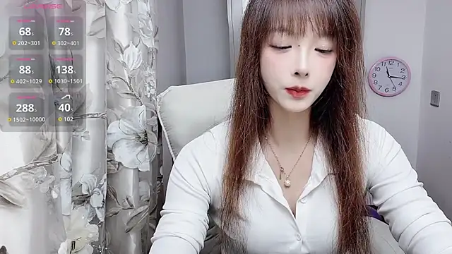 Snapshot of NINIbaby-99 chatting on 5, 11, 2025 NINIbaby-99 online show from 5, 11, 2025