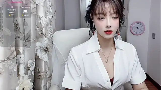 Snapshot of NINIbaby-99 chatting on 13, 11, 2025 NINIbaby-99 online show from 13, 11, 2025