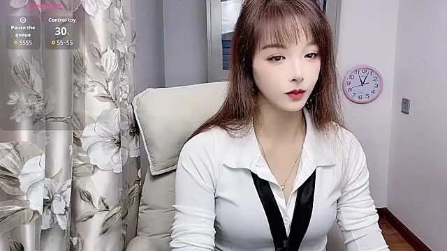 Snapshot of NINIbaby-99 chatting on 12, 10, 2025 NINIbaby-99 online show from 12, 10, 2025