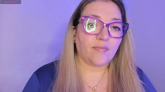 Naty Mature  online show from 13, 3, 2026