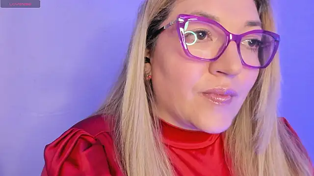 Naty Mature  online show from 5, 2, 2026